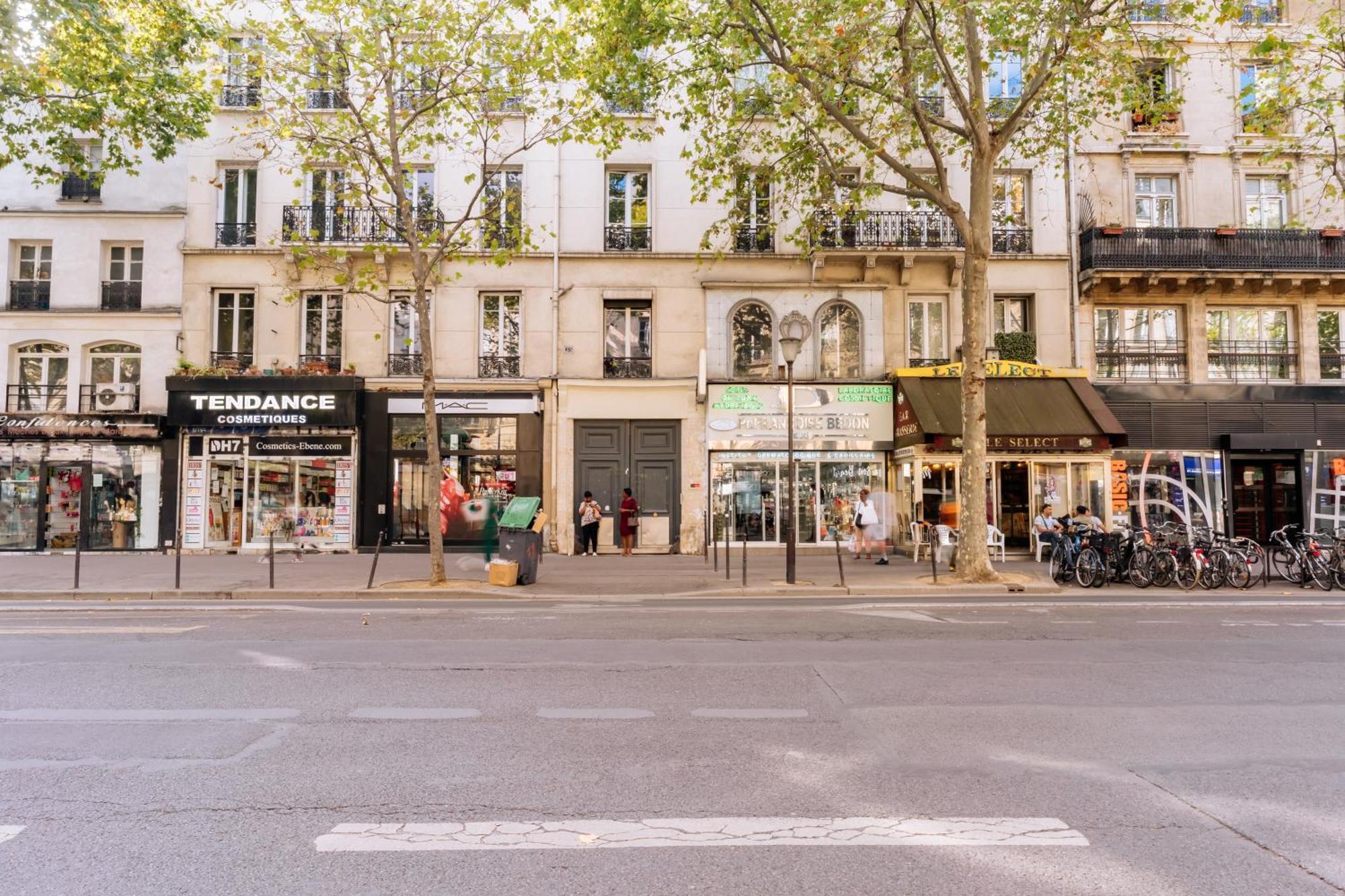 Stunning 1 Bedroom Apartment In Parigi Esterno foto